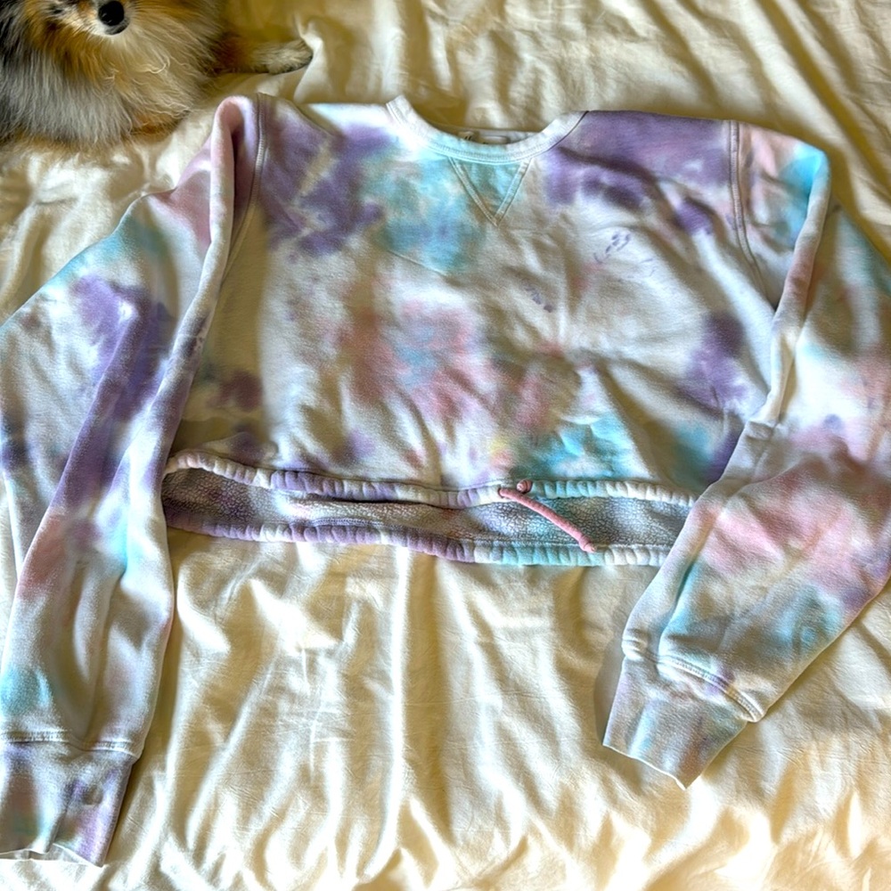 Tie-dye crop top sweater